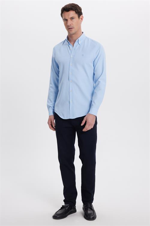 Erkek Slim Fit Dar Kesim Düz Oxford Armalı Düğmeli Yaka Mavi Spor Gömlek