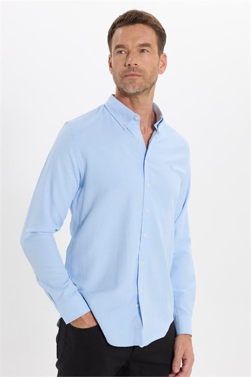 Erkek Slim Fit Dar Kesim Düz Oxford Armalı Düğmeli Yaka Mavi Spor Gömlek