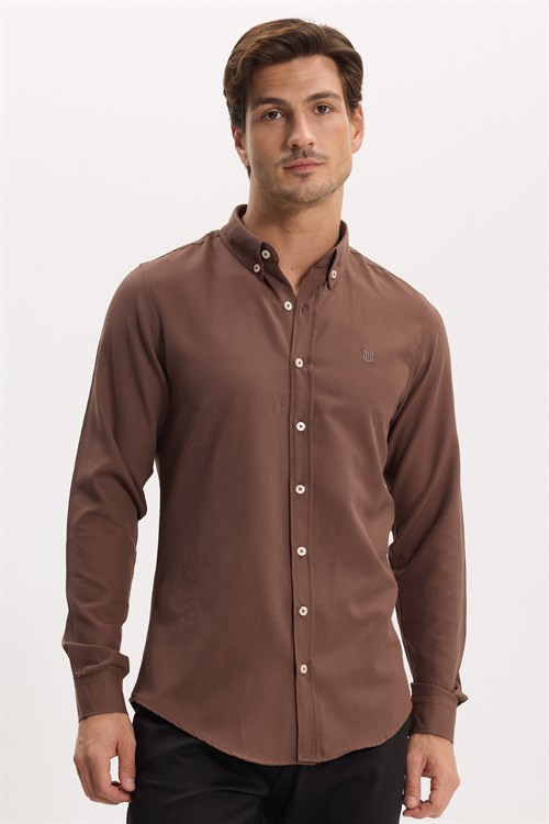 Erkek Slim Fit Dar Kesim Düz Oxford Armalı Düğmeli Yaka Kahverengi Spor Gömlek