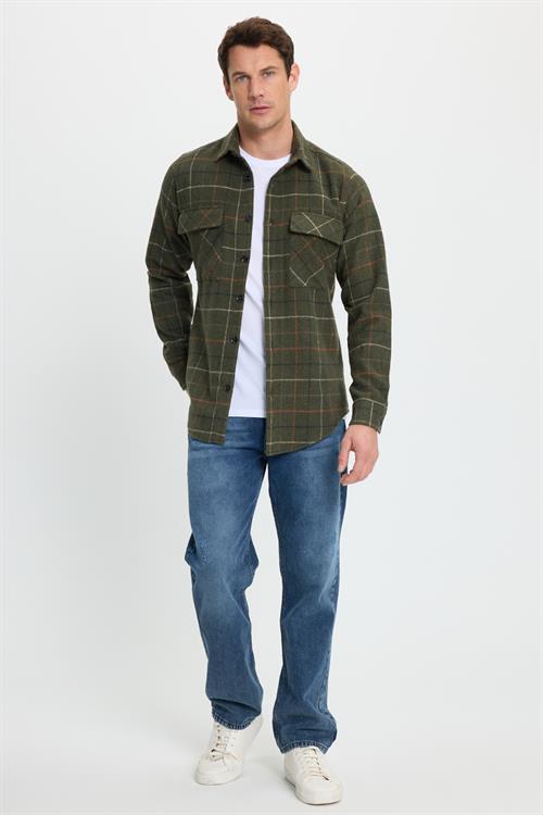 Erkek Slim Fit Dar Kesim Spor Yaka Çift Cep Kapaklı Kareli Gömlek