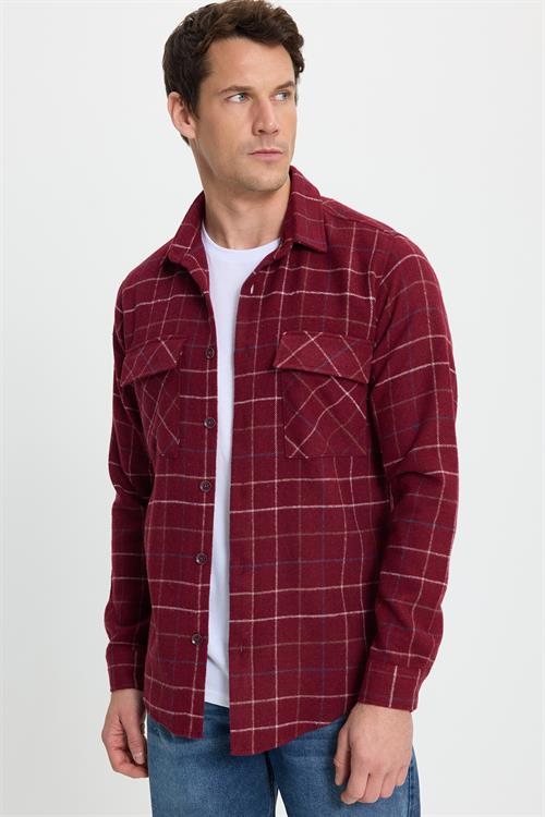 Erkek Slim Fit Dar Kesim Spor Yaka Çift Cep Kapaklı Kareli Gömlek