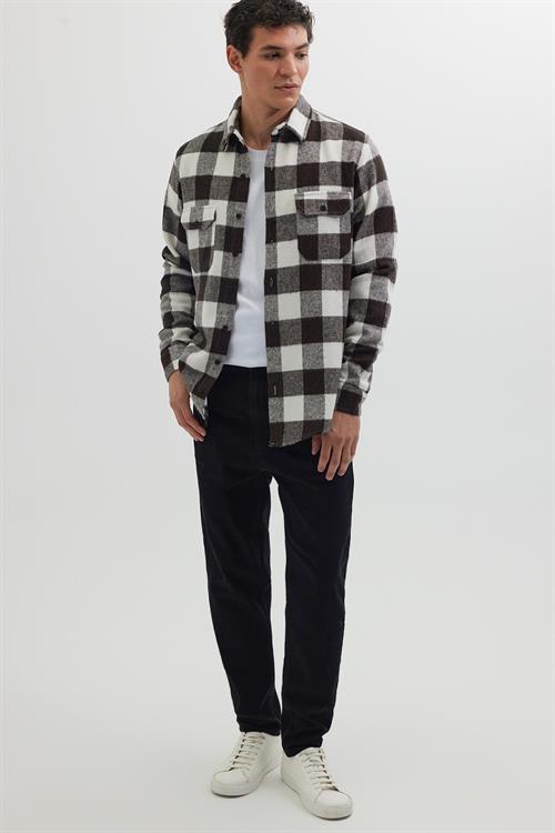 Erkek Slim Fit Dar Kesim Uzun Kollu Kapaklı Çift Cepli Kareli Kışlık Oduncu Gömlek