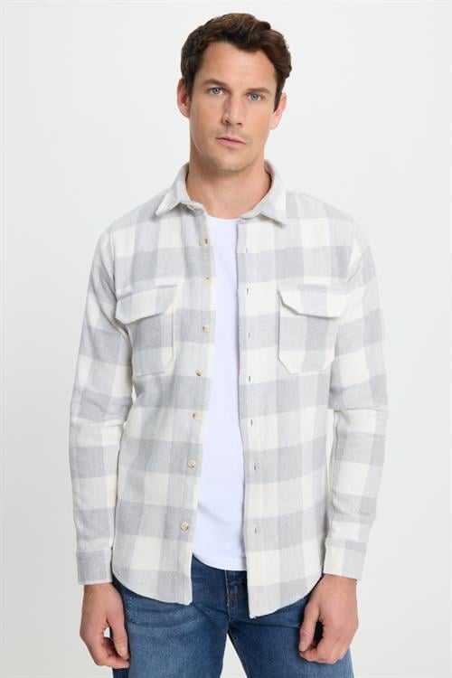 Erkek Slim Fit Dar Kesim Uzun Kollu Kapaklı Çift Cepli Kareli Kışlık Oduncu Gömlek