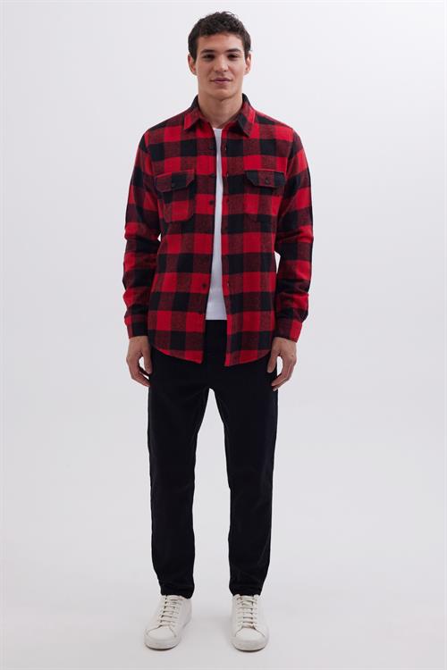 Erkek Slim Fit Dar Kesim Uzun Kollu Kapaklı Çift Cepli Kareli Kışlık Oduncu Gömlek