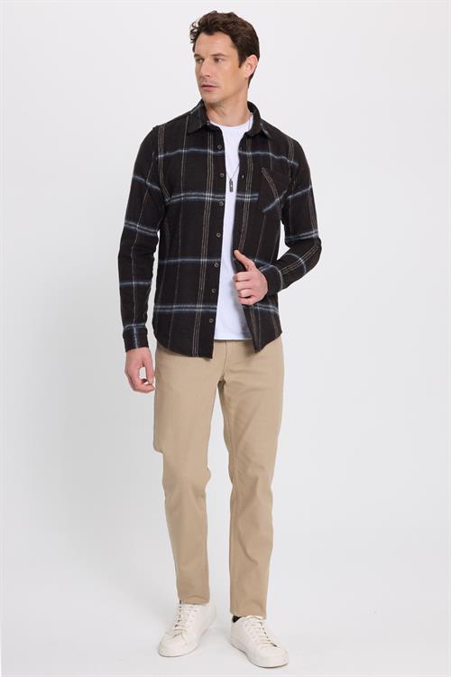 Erkek Slim Fit Dar Kesim Kareli Cepli Siyah Oduncu Gömlek