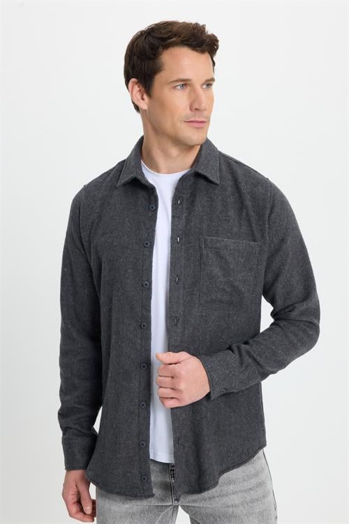 Erkek Slim Fit Dar Kesim  Armürlü Oduncu Cepli Spor Yaka Antrasit Gömlek