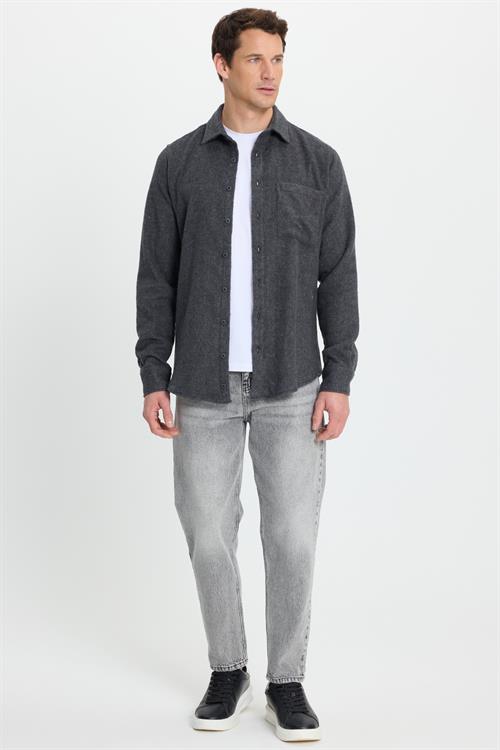 Erkek Slim Fit Dar Kesim  Armürlü Oduncu Cepli Spor Yaka Antrasit Gömlek