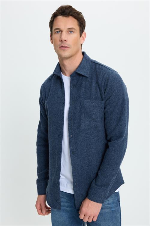 Erkek Slim Fit Dar Kesim  Armürlü Oduncu Cepli Spor Yaka İndigo Gömlek