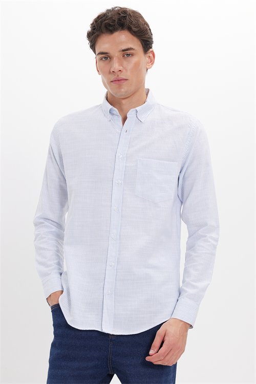 Erkek Slim Fit Dar Kesim %100 Pamuk Düğmeli Yaka Çizgili Uzun Kollu Cepli Keten Efektli Mavi Gömlek