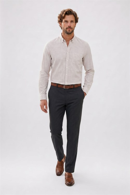 Erkek Slim Fit Dar Kesim %100 Pamuk Düğmeli Yaka Çizgili Uzun Kollu Cepli Keten Efektli Bej Gömlek