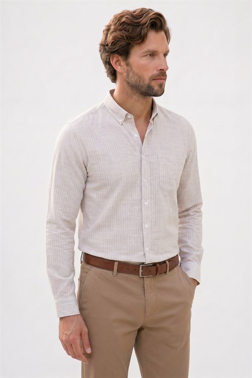 Erkek Slim Fit Dar Kesim %100 Pamuk Düğmeli Yaka Çizgili Uzun Kollu Cepli Keten Efektli Bej Gömlek