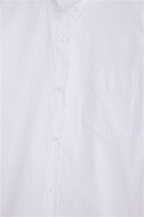 Erkek Slim Fit Dar Kesim Uzun Kollu %100 Pamuk Keten Efektli Düğmeli Yaka Rahat Beyaz Gömlek