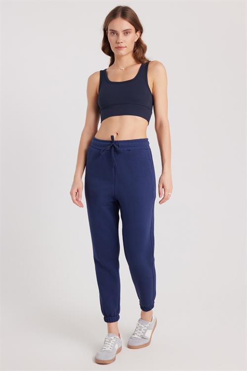 Kadın Relax Fit Rahat Kesim Şardonlu 3 Cepli Lastikli Jogger Paça Lacivert Eşofman Altı