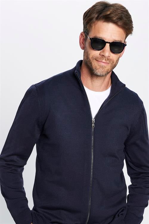 Erkek Slim Fit Dar Kesim Lacivert Dik Yaka Fermuarlı Düz Hırka