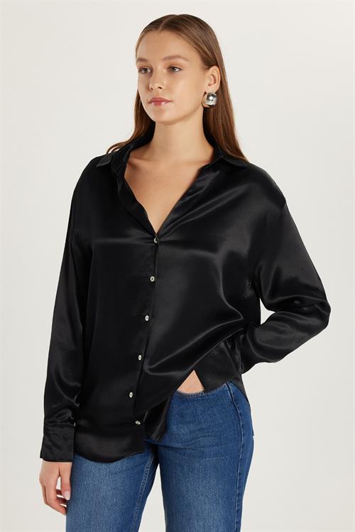 Kadın Slim Fit Dar Kesim Uzun Kollu Saten Siyah Gömlek