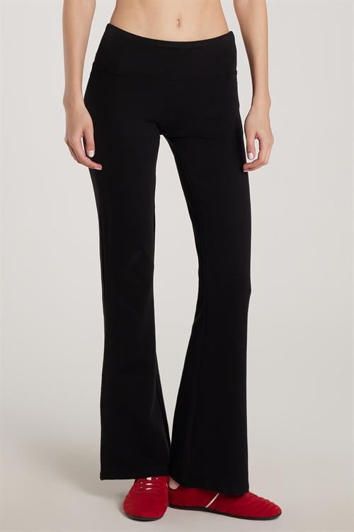 Kadın Modal Kumaş Slim Fit Dar Kesim Beli Lastikli İspanyol Paça Siyah Tayt