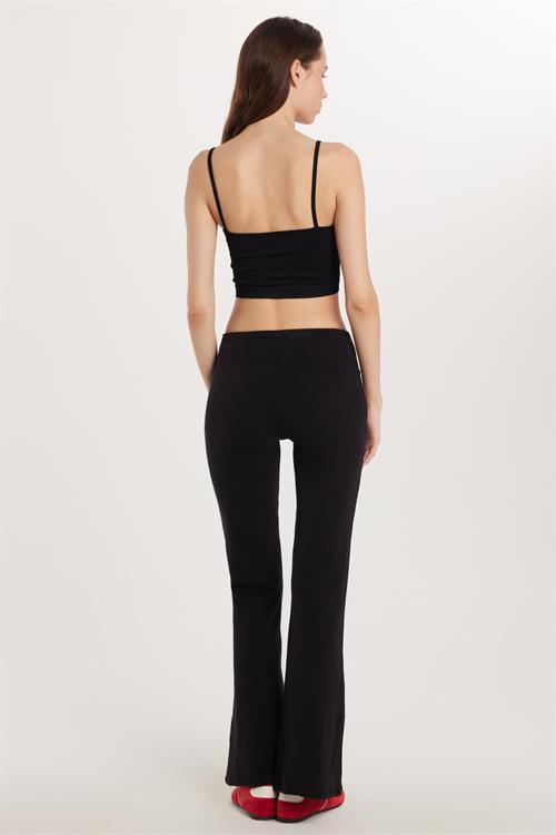 Kadın Modal Kumaş Slim Fit Dar Kesim Beli Lastikli İspanyol Paça Siyah Tayt