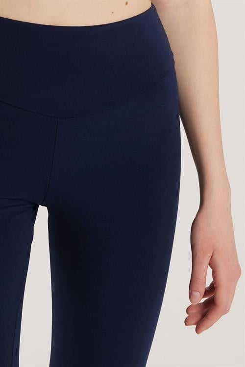 Kadın Süper Slim Beli Lastikli İnterlok Standart Boy Normal Bel Lacivert Tayt