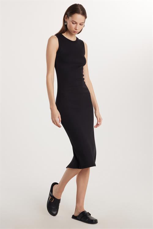 Kadın Slim Fit Dar Kesim Modal Bisiklet Yaka Sıfır Kol Maxi Siyah Elbise