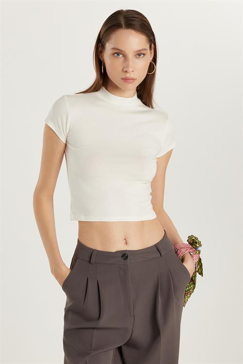 Kadın Modal Kumaş Slim Fit Dar Kesim Dik Yaka Ekru Bluz