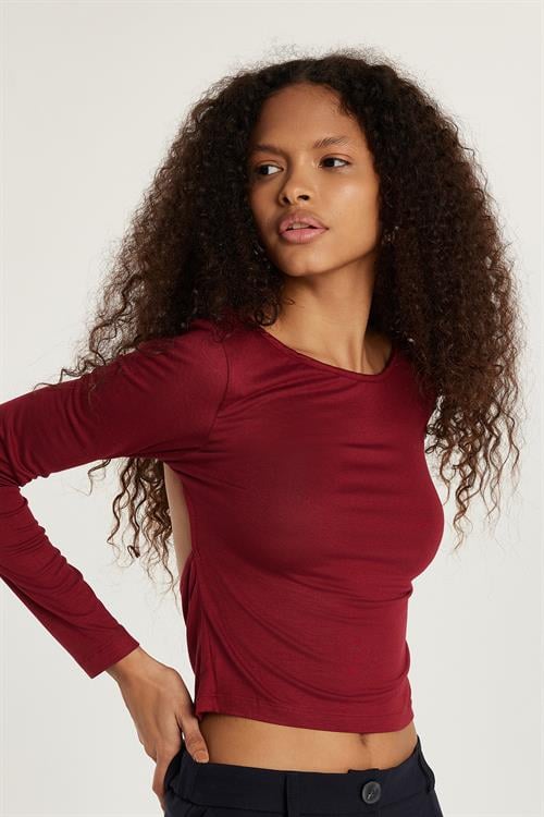 Kadın Slim Fit Dar Kesim Sırt Detaylı Bordo Bluz
