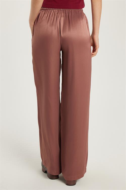 Kadın Regular Fit Beli Lastikli Bağlamalı Saten Geniş Paça Pembe Pantolon