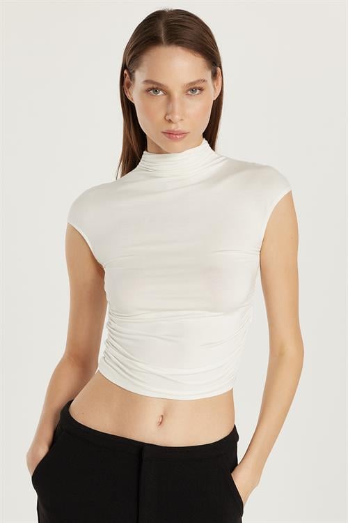 Kadın Regular Fit Sıfır Kol Ekru Bluz