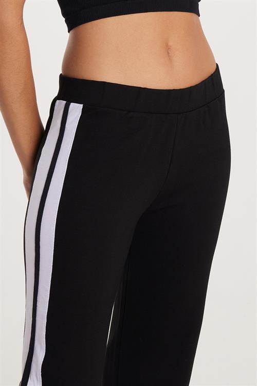 Kadın Slim Fit Dar Kesim Beli Lastikli İspanyol Paça Siyah Pantolon