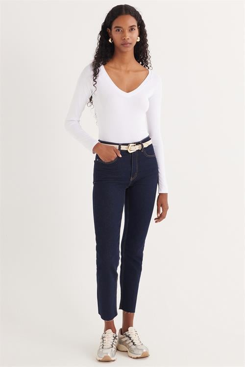 Kadın Slim Fit Dar Kesim Pamuklu Geniş Yaka Beyaz Bluz