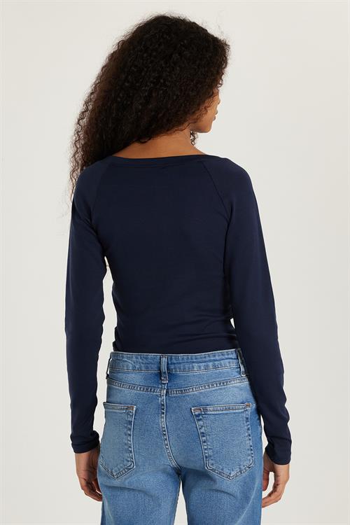 Kadın Slim Fit Dar Kesim Pamuklu Geniş Yaka Lacivert Bluz