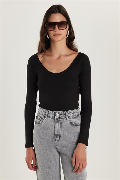 Kadın Modal Kumaş Slim Fit Dar Kesim Uzun Kollu Kayık Yaka Siyah Bluz