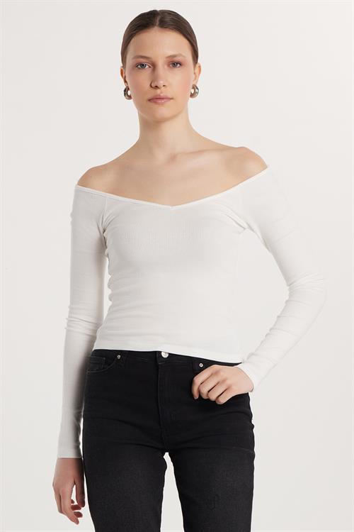 Kadın Modal Kumaş Slim Fit Dar Kesim Uzun Kollu Kayık Yaka Ekru Bluz