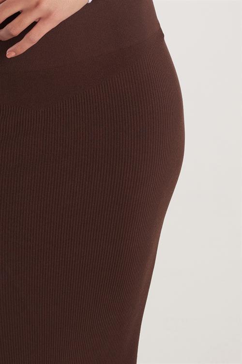 Kadın Slim Fit Pamuklu Düz Uzun Kahverengi Etek