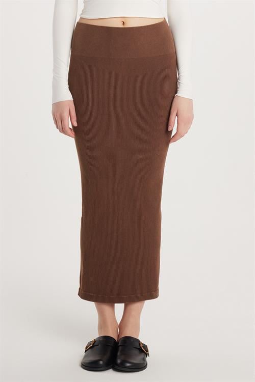 Kadın Slim Fit Pamuklu Düz Uzun Kahverengi Etek