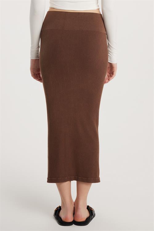 Kadın Slim Fit Pamuklu Düz Uzun Kahverengi Etek