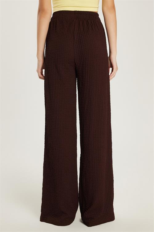 Kadın Slim Fit Dar Kesim Beli Lastikli Büzgülü İspanyol Paça Kahverengi Pantolon