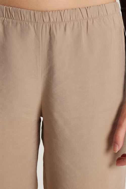 Kadın Regular Fit Beli Lastikli Modal İspanyol Paça Vizon Pantolon