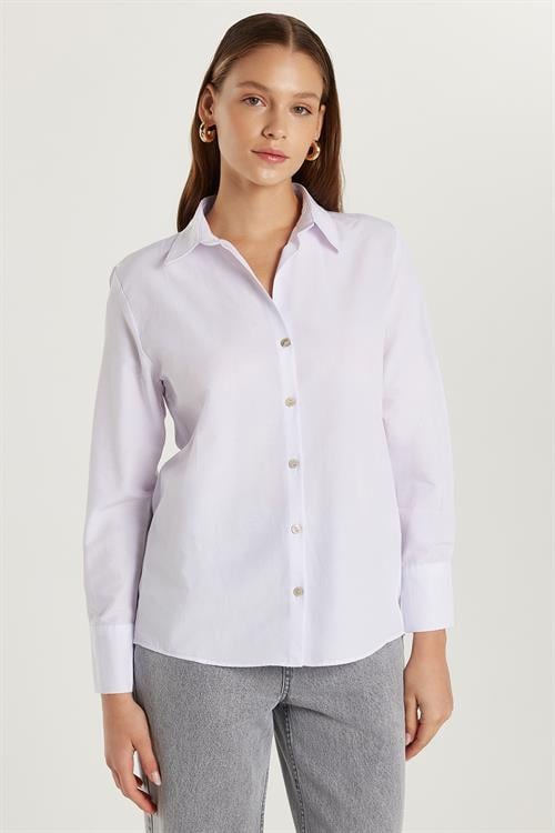 Kadın Slim Fit Dar Kesim Uzun Kollu Spor Yaka Beyaz Gömlek