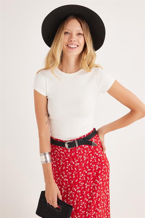 Kadın Slim Fit Dar Kesim Bisiklet Yaka Modal Kumaş Ekru Bluz