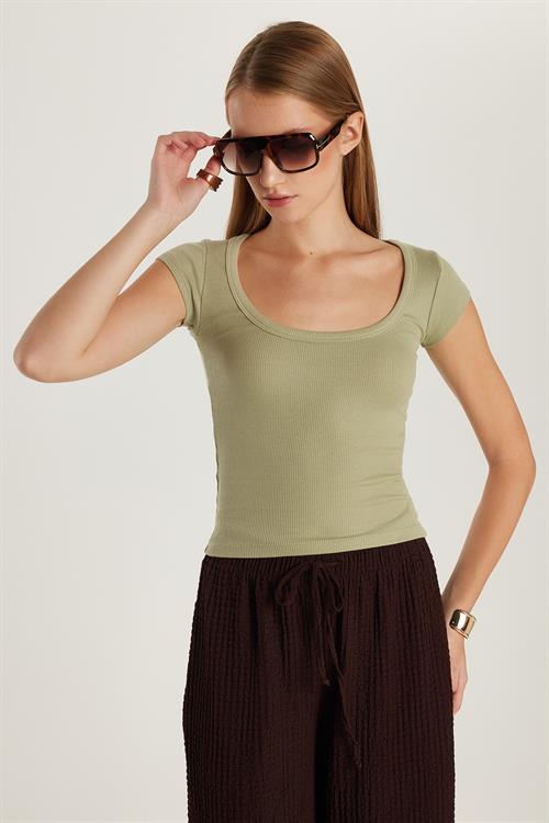 Kadın Modal Kumaş Slim Fit Dar Kesim Kısa Kollu U Yaka Yeşil Bluz