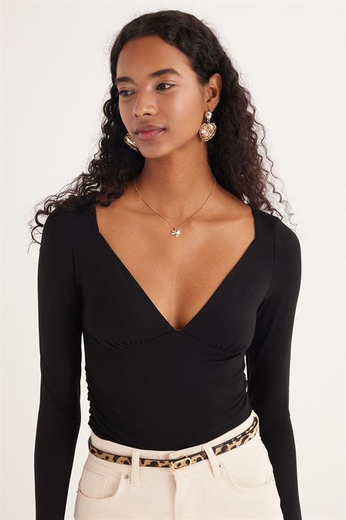 Kadın Slim Fit Dar Kesim Viskon Kumaş V Yaka Siyah Body