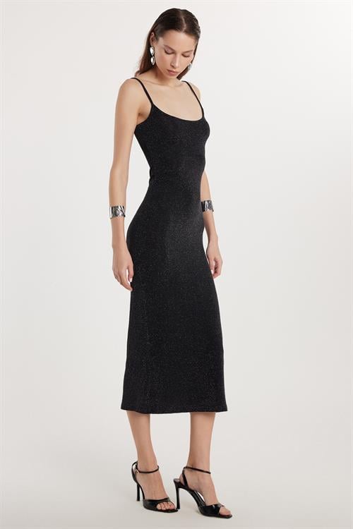 Kadın Slim Fit Dar Kesim İnce Askılı U Yaka Siyah Elbise