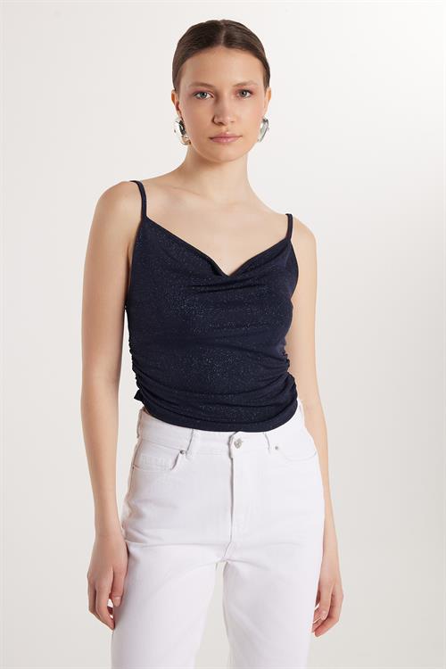 Kadın Slim Fit Dar Kesim İnce Askılı Lacivert Bluz