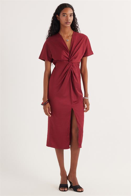Kadın Slim Fit Dar Kesim Kısa Kollu V Yaka Bordo Elbise