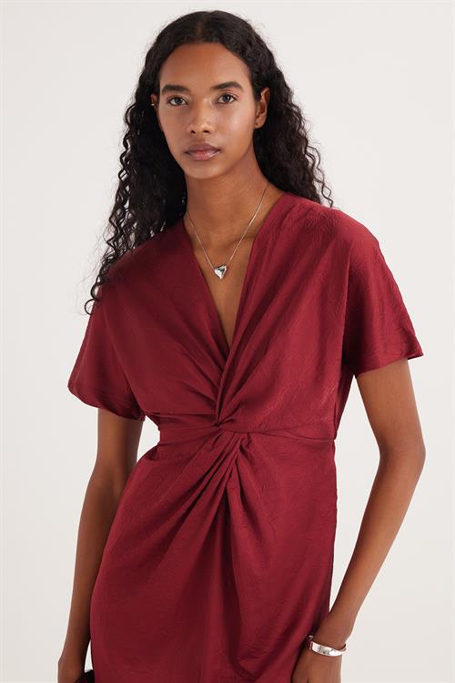 Kadın Slim Fit Dar Kesim Kısa Kollu V Yaka Bordo Elbise