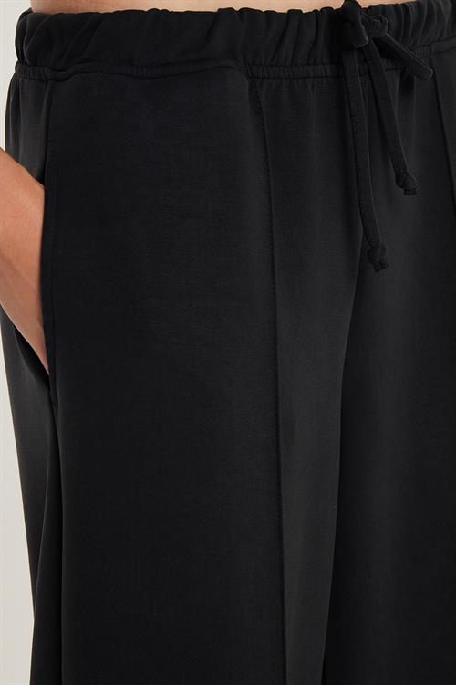 Kadın Modal Kumaş Slim Fit Dar Kesim Beli Lastikli Bağcıklı Siyah Pantolon