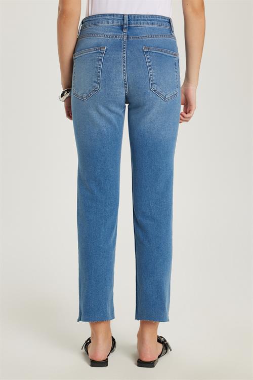 Kadın Slim Fit Dar Kesim Kısa Boru Paça Mavi Jean Kot Pantolon