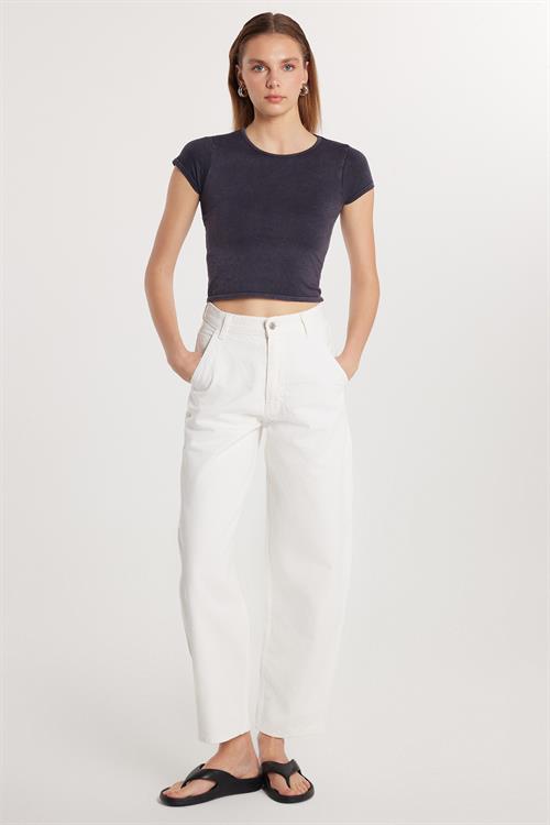 Kadın Regular Fit Boru Paça Beyaz Jean Kot Pantolon
