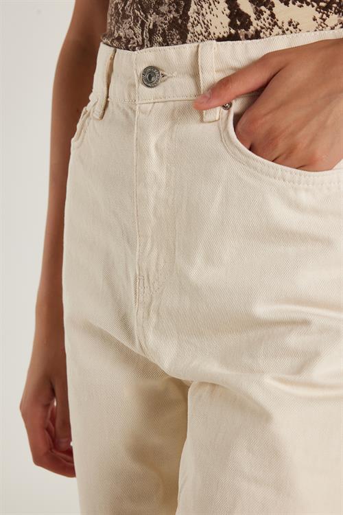 Kadın Regular Fit Cepli Geniş Paça Bej Jean Kot Pantolon