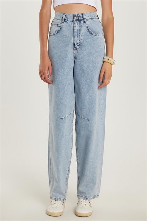 Kadın Regular Fit Tokalı Geniş Paça Baggy Mavi Jean Kot Pantolon